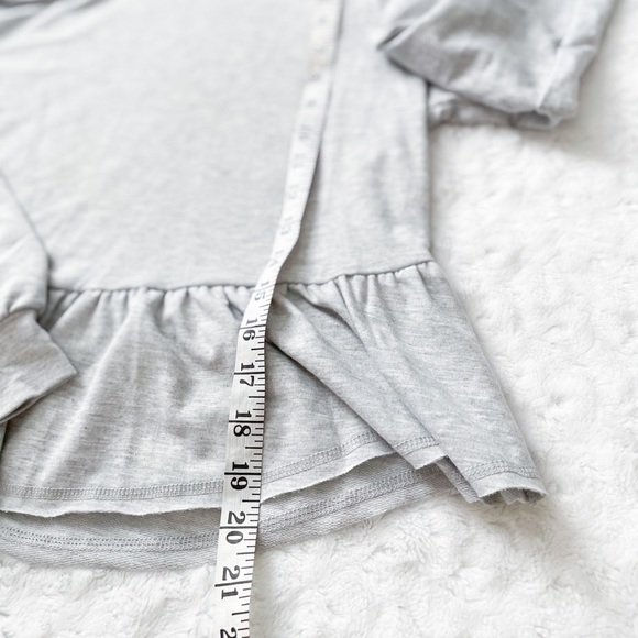 NWT-GYPSIES & MOONDUST Grey Peplum Light Hooded Sweatshirt - Picture 5 of 10